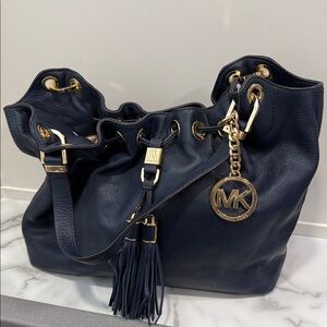 Michael Kors Camden Drawstring Hobo in Navy
